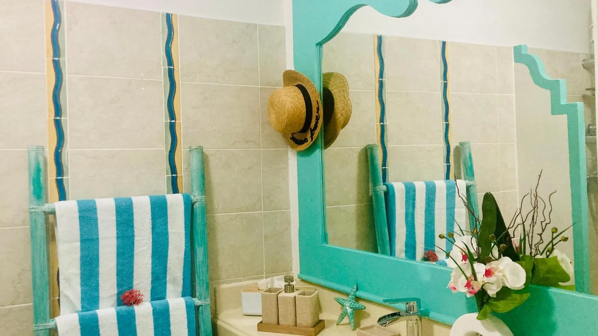 Tikazadaph, Pour Un Sejour De Charme, Romantique & Exotique, 97180 Sainte-Anne Апартаменты