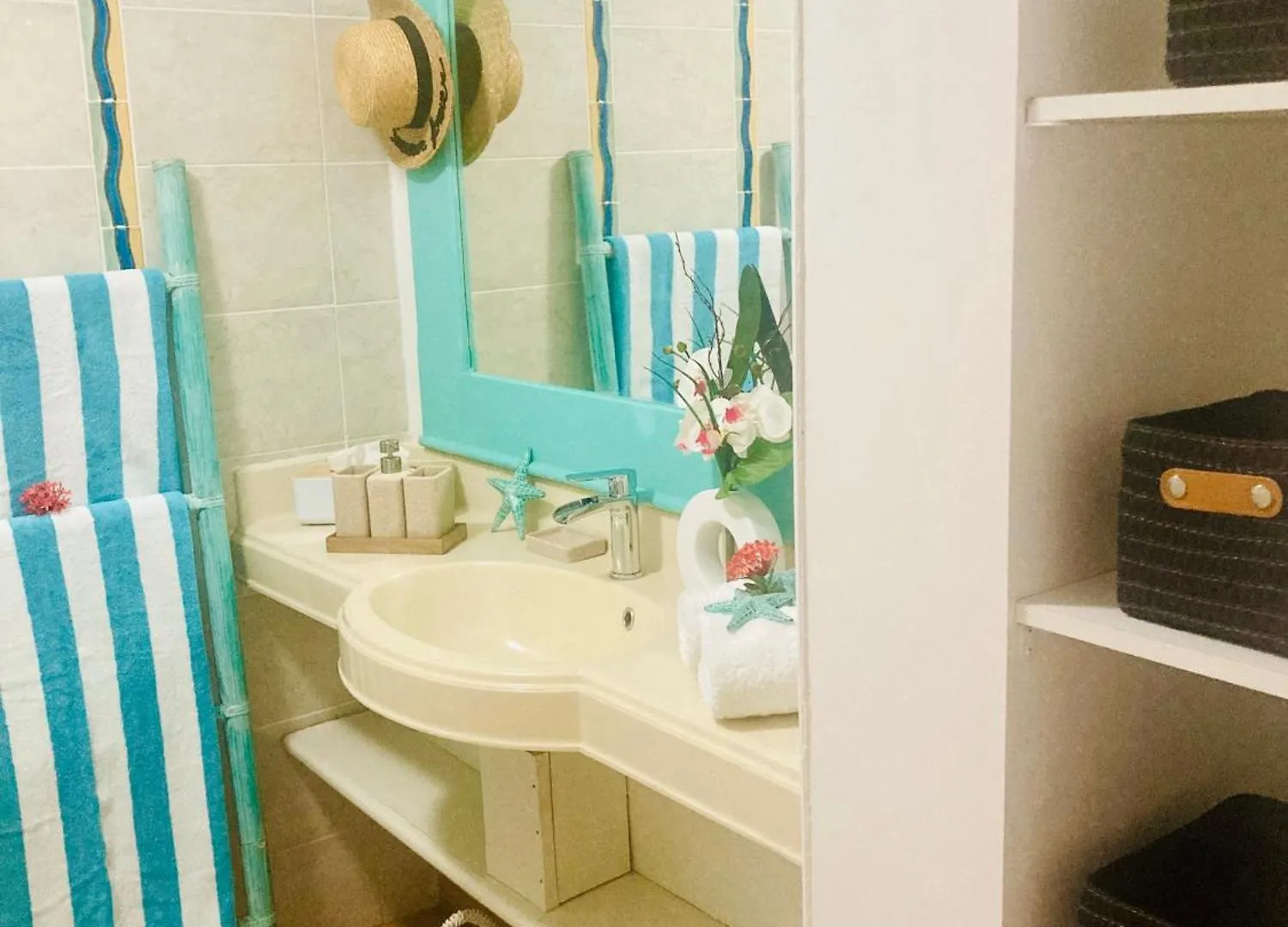 Tikazadaph, Pour Un Sejour De Charme, Romantique & Exotique, 97180 Sainte-Anne